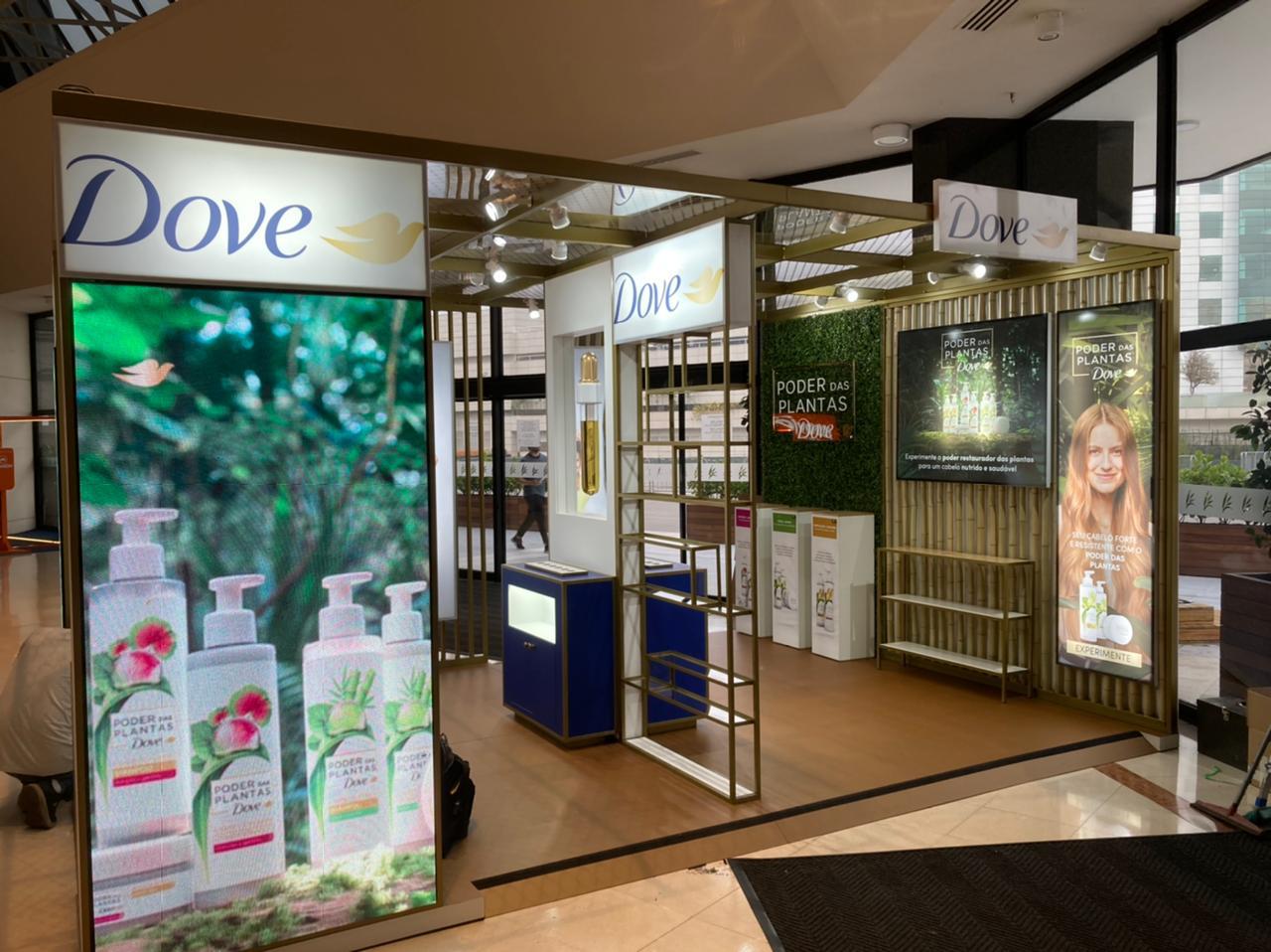 Painel de LED Indoor em Shopping – Dove
