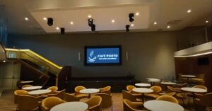 Painel de LED P2.5 Indoor no Café Photo cafe4