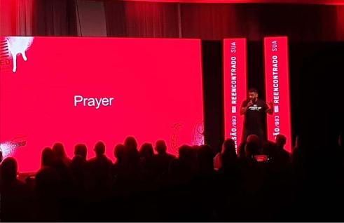 Presença real para palco e plenária