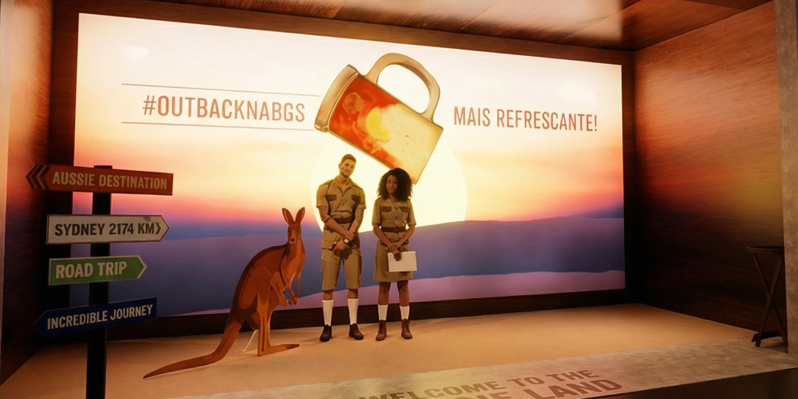 Feiras e Eventos — Outback chamou a atenção com o cenário em LED da P1LED