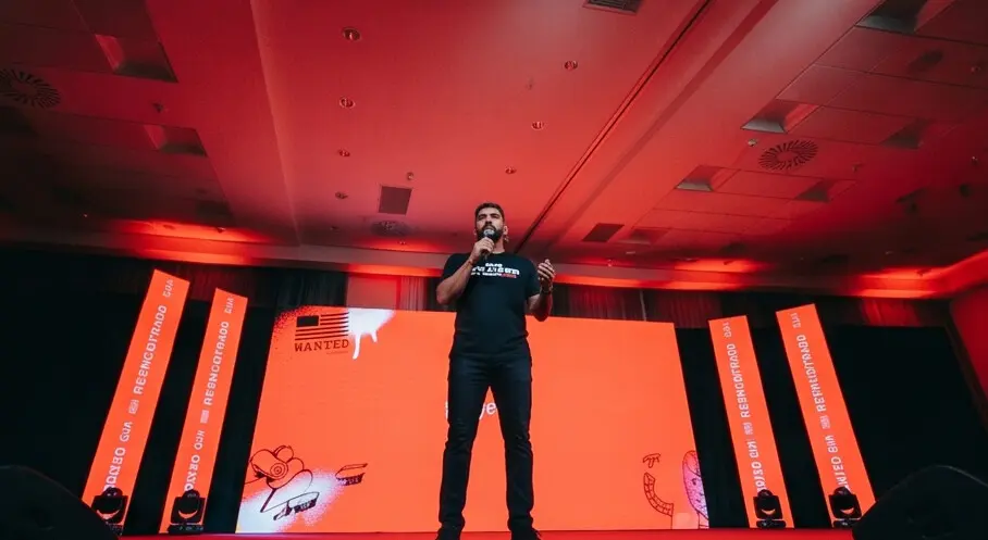 Transmissão ao Vivo e Telão Público